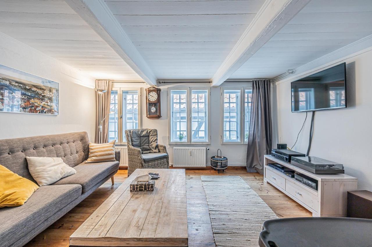 Fewo1846 - Kaete-Lassen-Huus - Uriges Haeuschen Auf 3 Ebenen Mit Dachterrasse Am Hafen Flensburgo Esterno foto